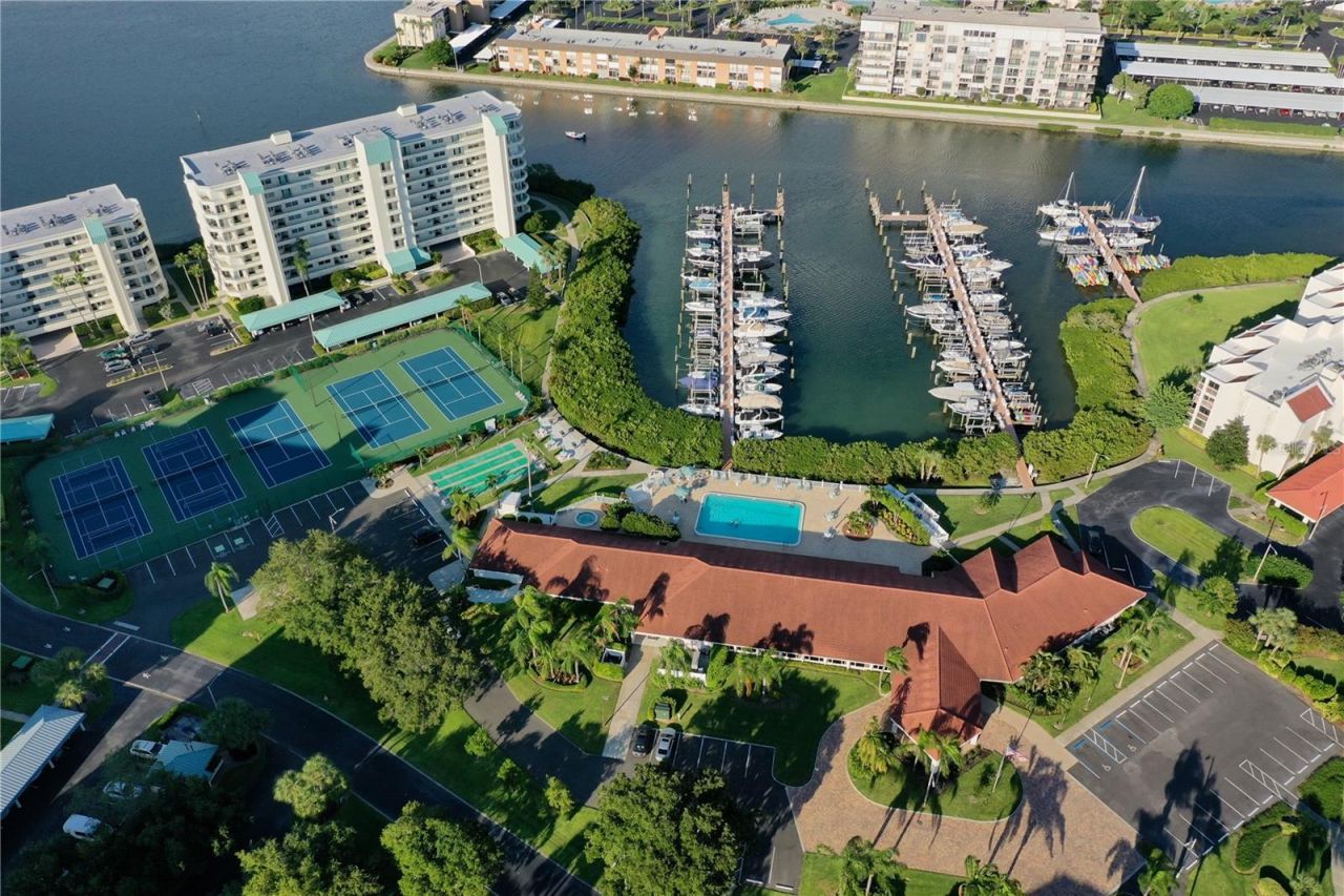 7932 Sailboat Key Boulevard S, Unit 101, South Pasadena, FL 33707 Photo