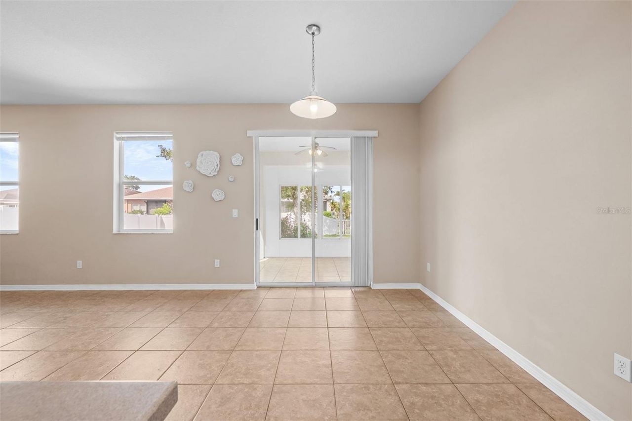 910 Fern Leaf Drive, Ruskin, FL 33570 Photo