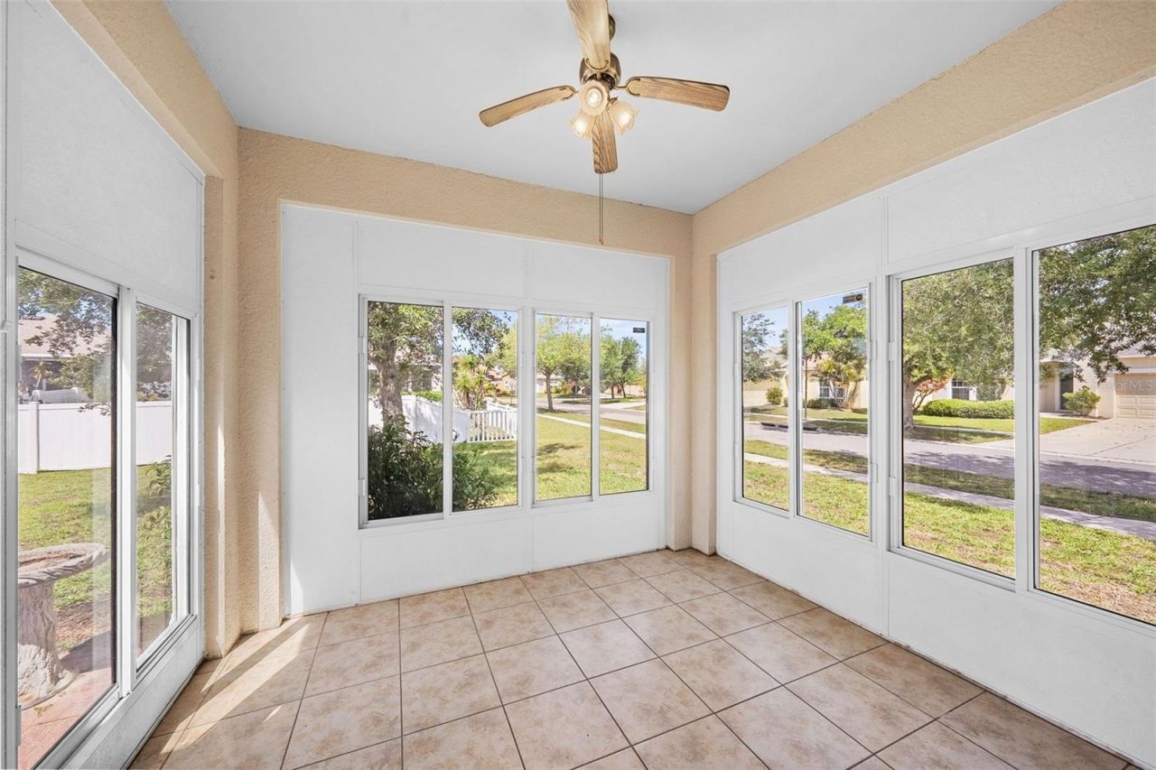 910 Fern Leaf Drive, Ruskin, FL 33570 Photo
