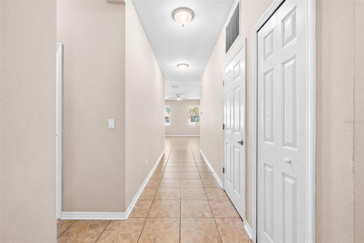 910 Fern Leaf Drive, Ruskin, FL 33570 Photo