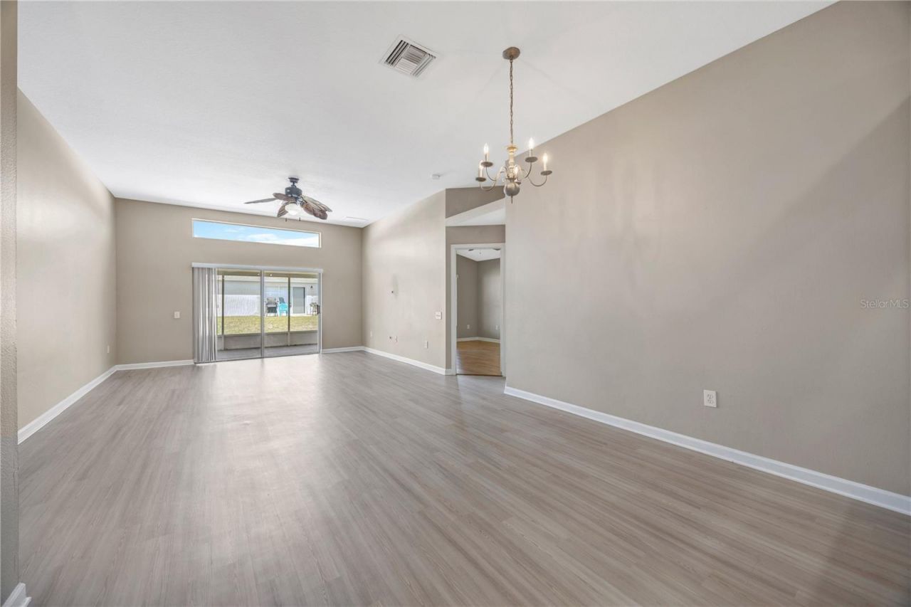 30435 Annadale Drive, Wesley Chapel, FL 33545 Photo