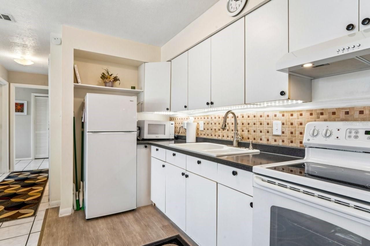 4363 Tahitian Gardens Circle, Unit B, Holiday, FL 34691 Photo