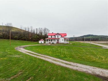 19114 Licking Valley Road, Frazeysburg, OH 43830