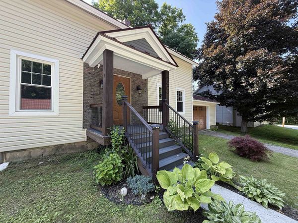 25 Bluff Street, Proctor, VT 05765