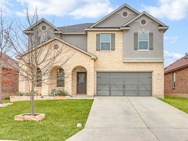 2077 Oxbow, New Braunfels, TX 78130