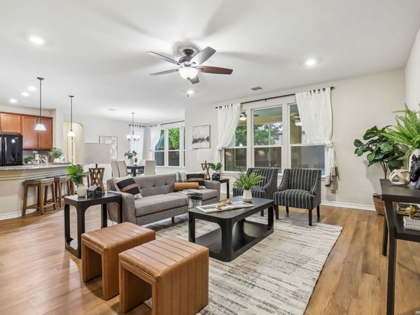 11213 HILL TOP BND, Helotes, TX 78023