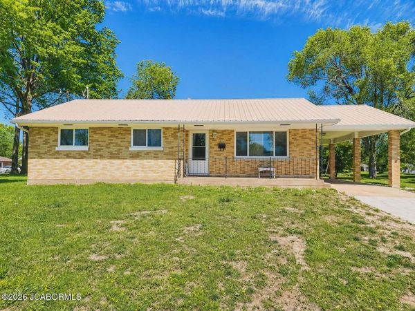 304 W BARRY AVENUE, California, MO 65018