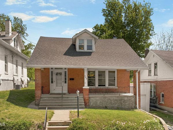 203 MANILA STREET, Jefferson City, MO 65109