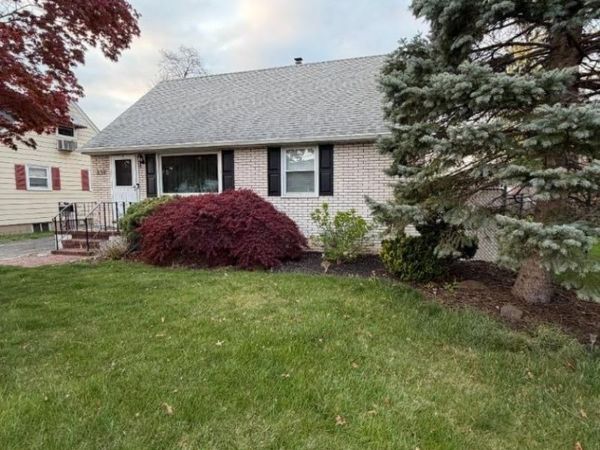 335 Edgeworth St, Middlesex, NJ 08846