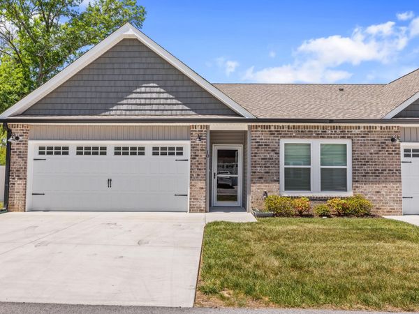 10 Breakwater Lane, Ringgold, GA 30736