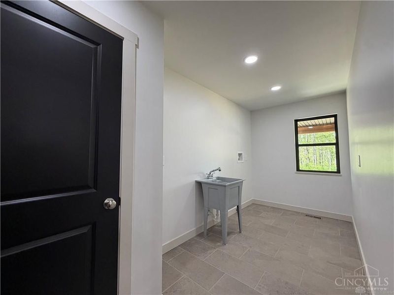 89 Fiord Drive, Eaton, OH 45320 Photo 6