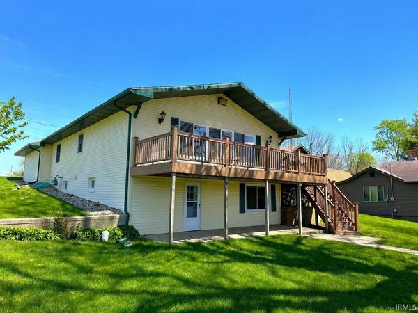 4994 E Bay Front Court, Monticello, IN 47960