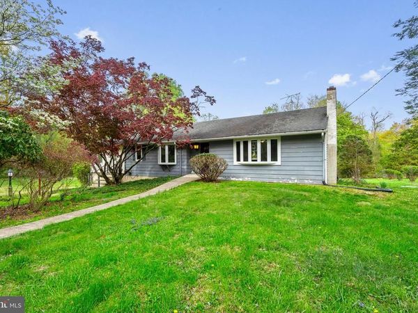 105 SPRING AVENUE , SOUTHAMPTON, PA 18966