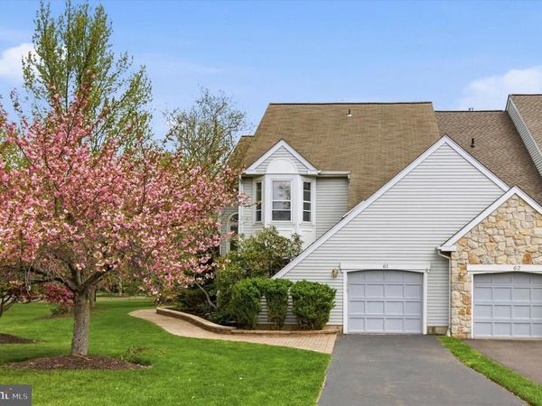 61 HARLOW CIRCLE , LOWER GWYNEDD, PA 19002