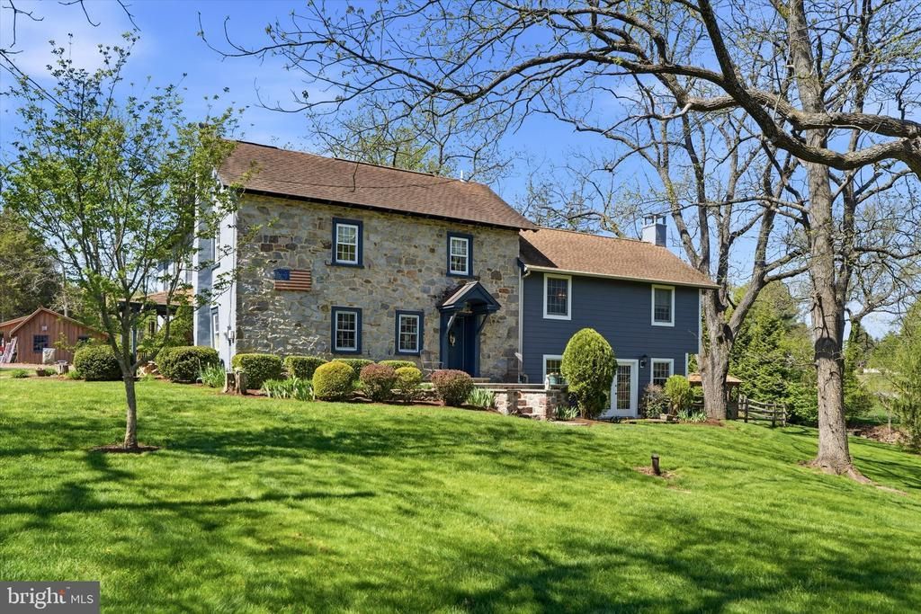 170 RED CORNER ROAD , DOUGLASSVILLE, PA 19518