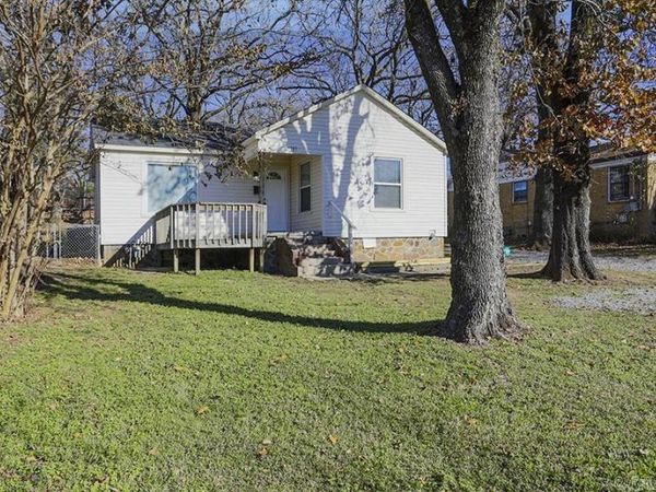 1701 Parkway Drive , North Little Rock, AR 72118