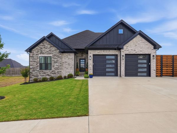 105 Sycamore Springs Drive, Conway, AR 72034