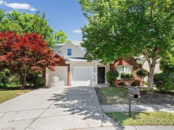 2011 Stargrass Court , Charlotte, NC 28213