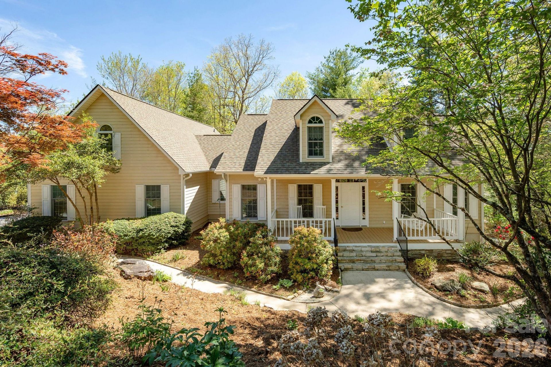 4 Ben Hogan Drive, Hendersonville, NC 28739 Main Photo
