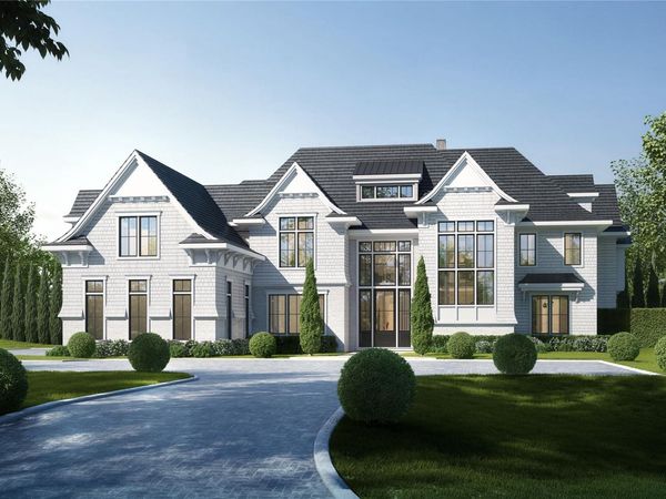 14 Wenwood Drive , Brookville, NY 11545