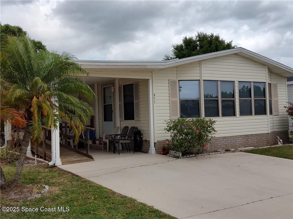 451 Papaya Circle, Barefoot Bay, FL 32976 Photo