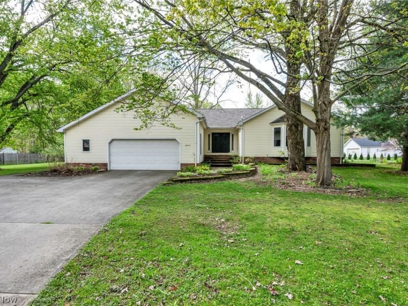 8750 Evergreen Drive , Mentor, OH 44060 Photo 1