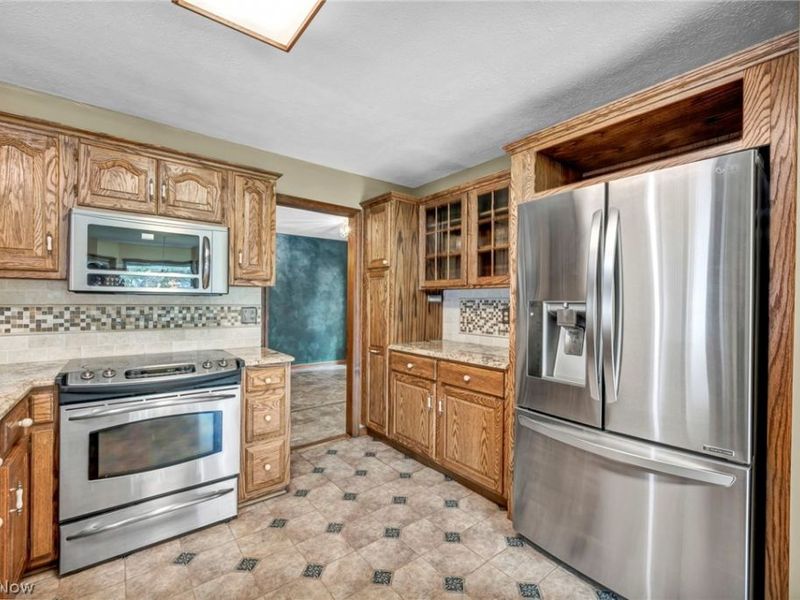 8750 Evergreen Drive , Mentor, OH 44060 Photo 24