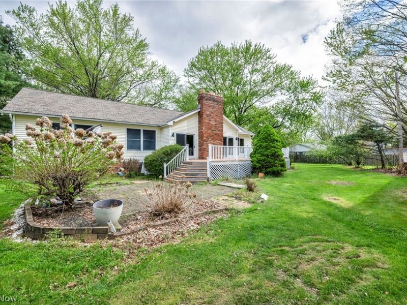 8750 Evergreen Drive , Mentor, OH 44060 Photo 3