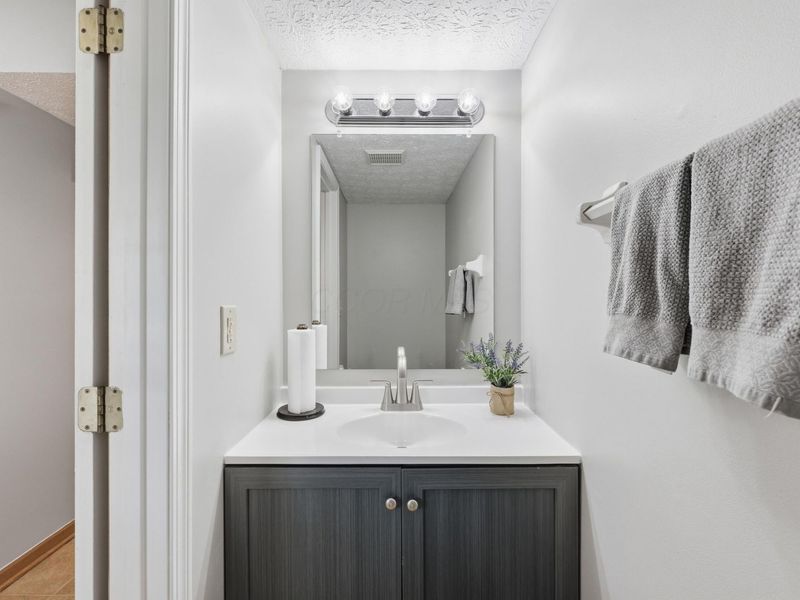 2236 Mardi Court, Grove City, OH 43123 Photo 9