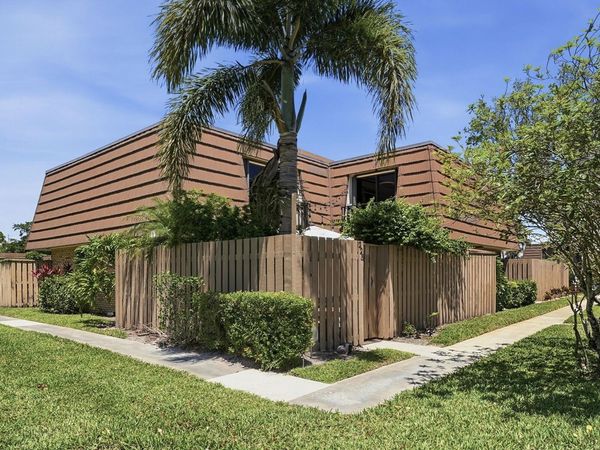 223 2nd Court, Palm Beach Gardens, FL 33410