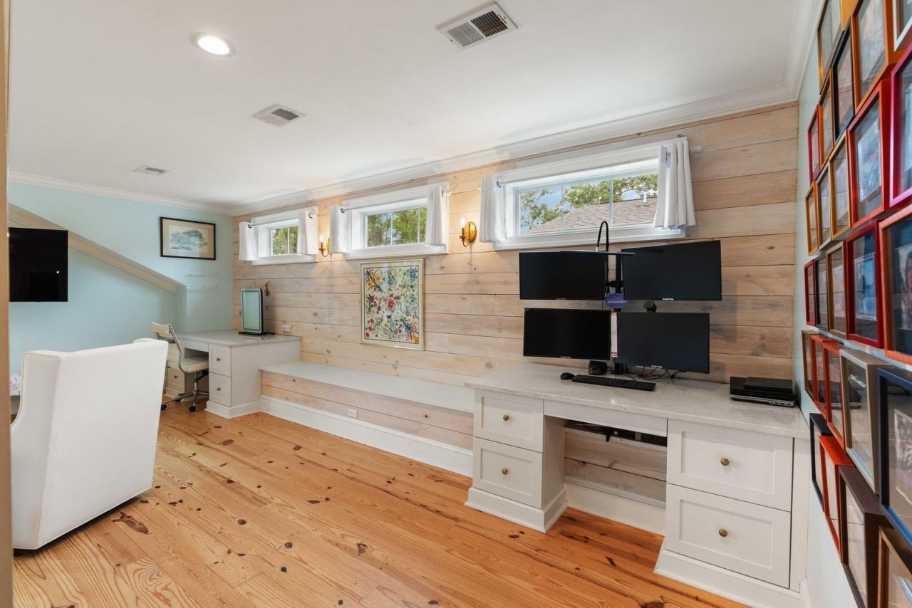 36 Nicholson Street Photo 31