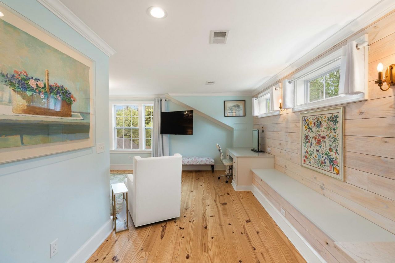 36 Nicholson Street Photo 32