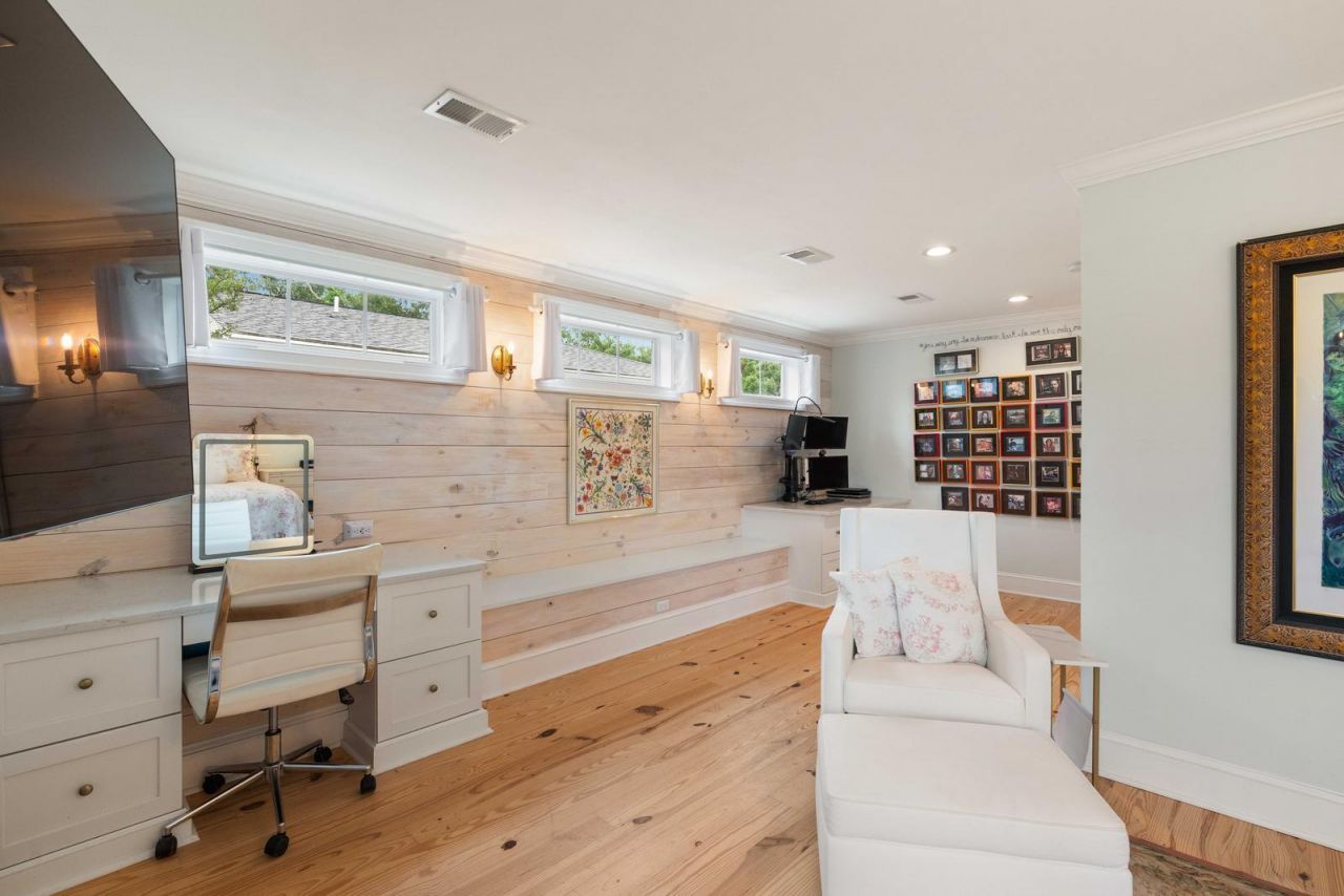 36 Nicholson Street Photo 34