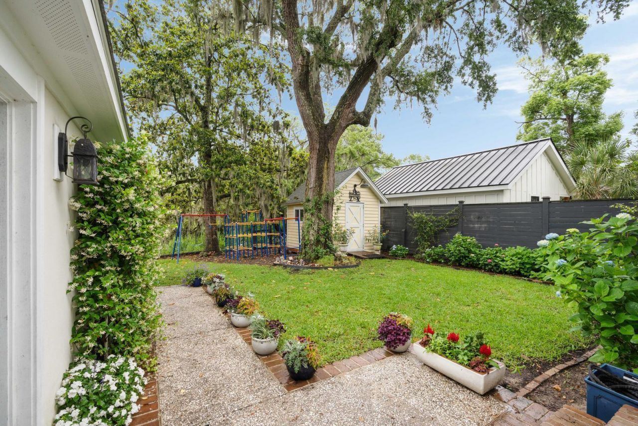 36 Nicholson Street Photo 41