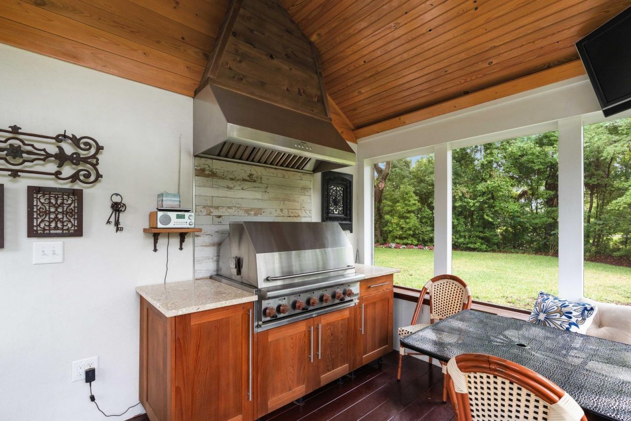 36 Nicholson Street Photo 44