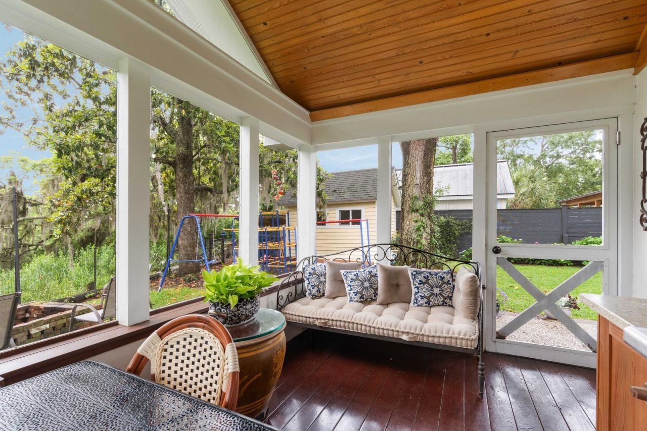 36 Nicholson Street Photo 45