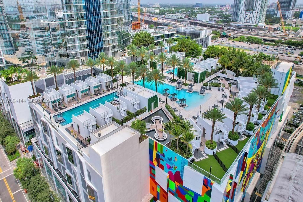 851 NE 1st Ave , Unit 4405, Miami, FL 33132 Photo