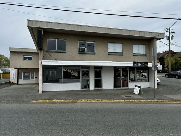 81 Trunk Rd , Duncan, BC V9L 2N7