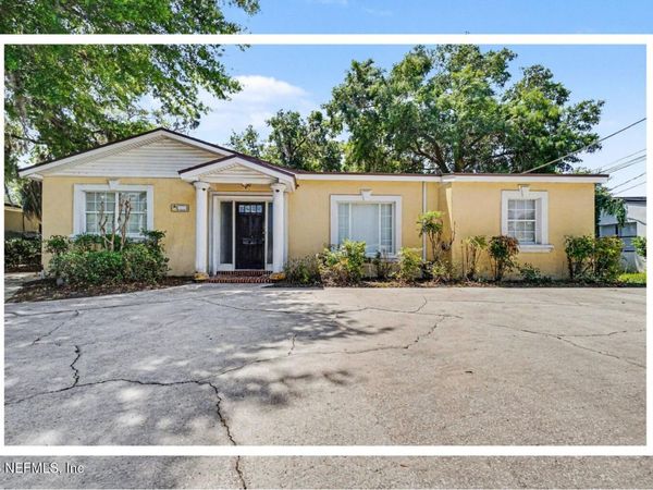 2422 W UNIVERSITY Boulevard, Jacksonville, FL 32217