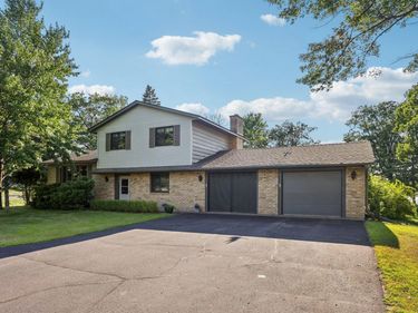 3225 465th Street, Harris, MN 55032