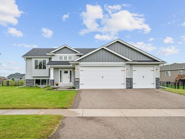 19333 Able Street NE, East Bethel, MN 55011