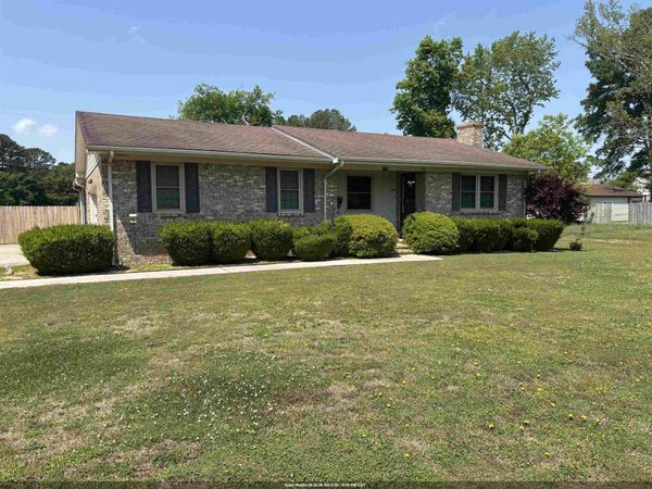 1707 Pine St, Athens, AL 35611