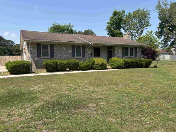 1707 Pine St, Athens, AL 35611