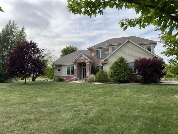 15328 Kingston Way, Yorkville, WI 53126