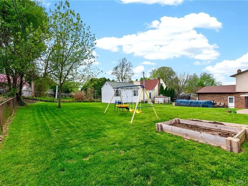 614 Louise Drive, Xenia, OH 45385 Photo 5