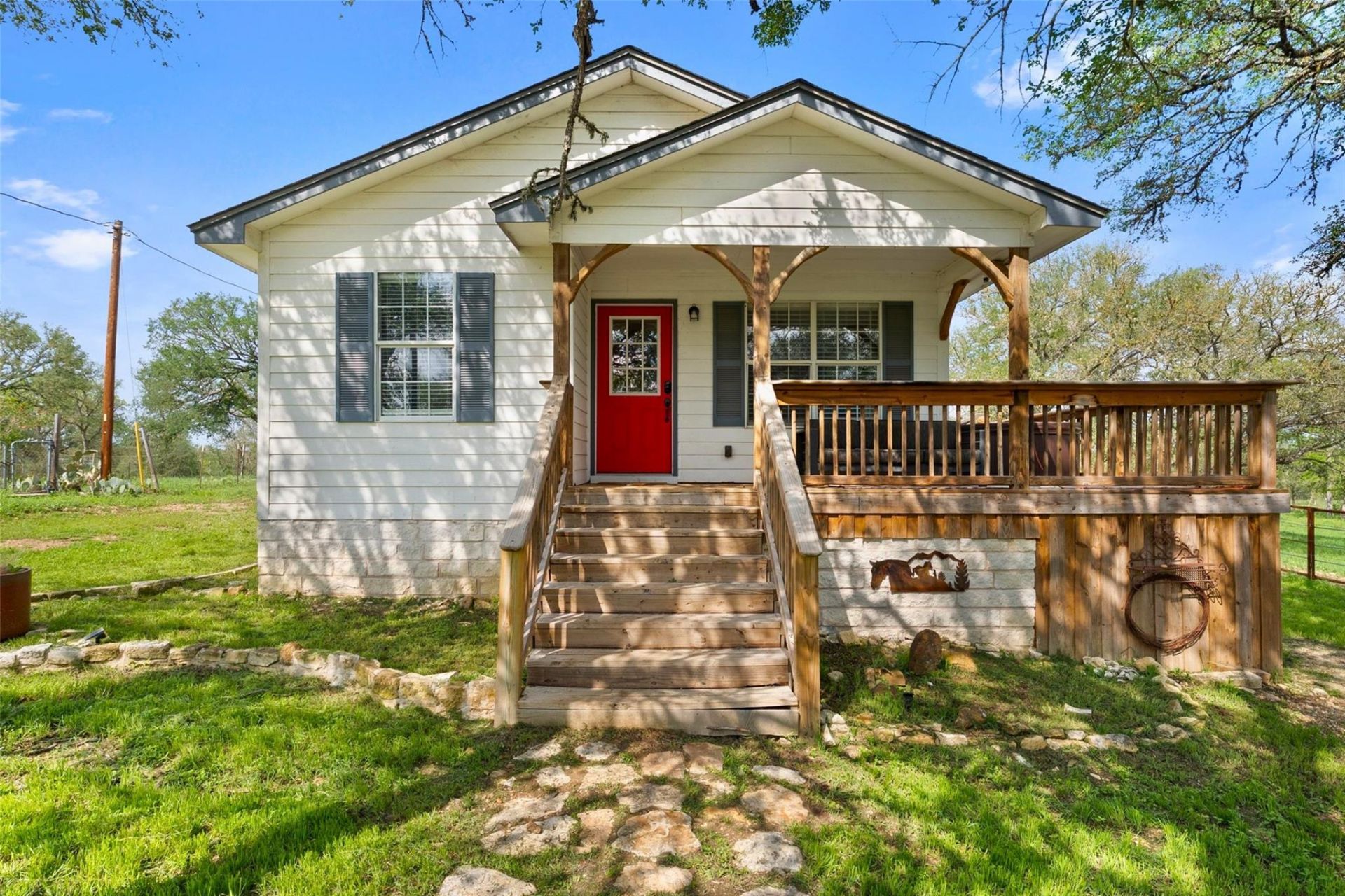 274 Old Austin Trl, Elgin, TX 78621 Main Photo