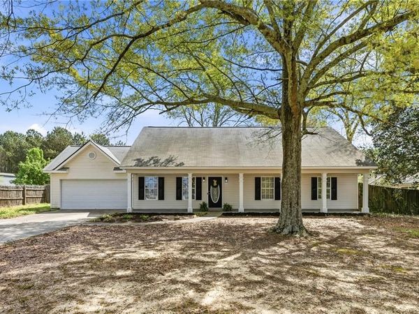 4685 Beaver Road , Loganville, GA 30052
