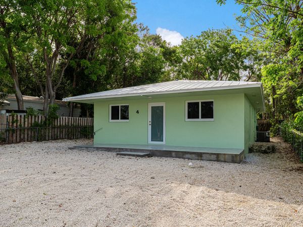 4 Norwood Avenue, KEY LARGO, FL 33037