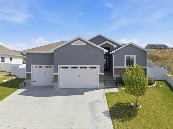 1099 Dolostone, Pocatello, ID 83201