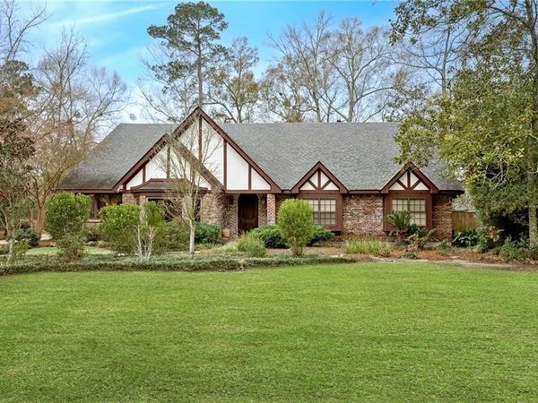 67 MAGNOLIA RIDGE Drive , Madisonville, LA 70447